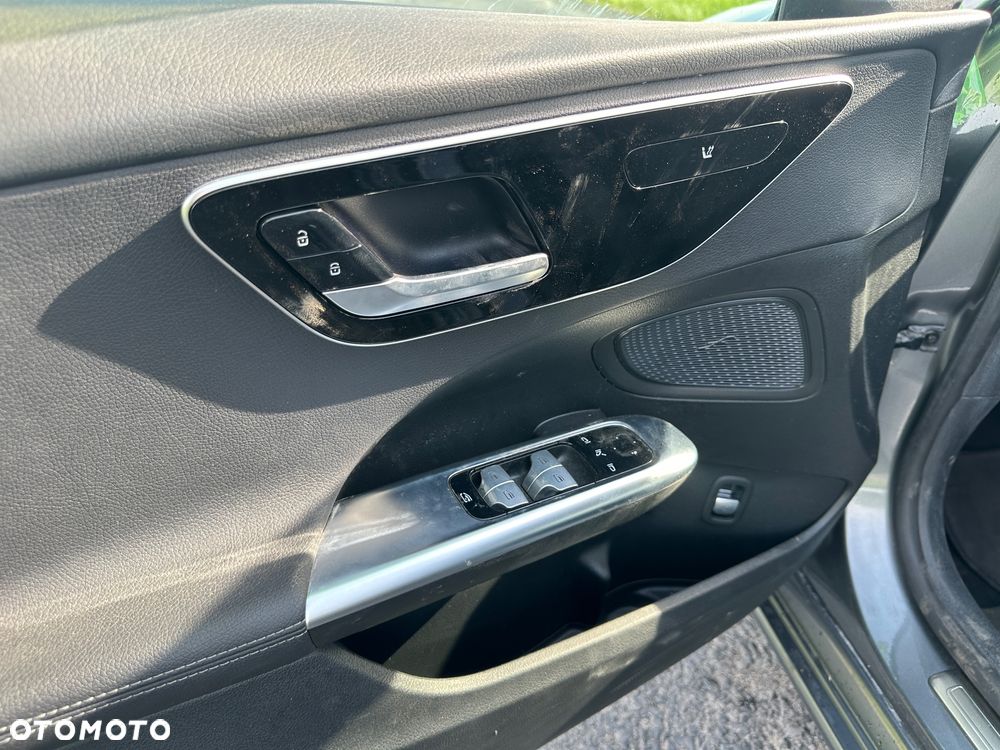 Mercedes-Benz Klasa C 200 d 9G-TRONIC Avantgarde - 8