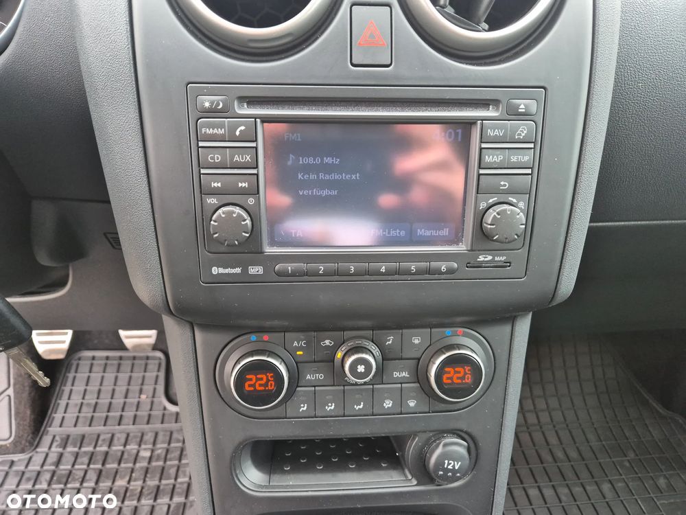 Nissan Qashqai - 12