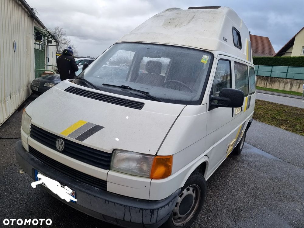 Volkswagen Transporter - 1
