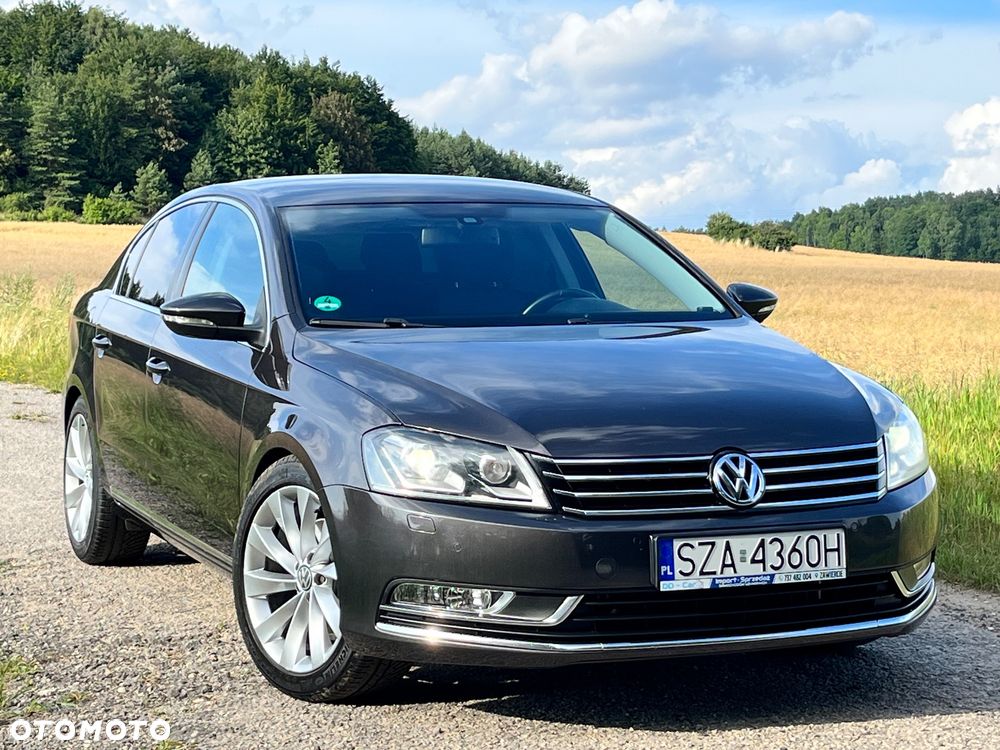 Volkswagen Passat - 4
