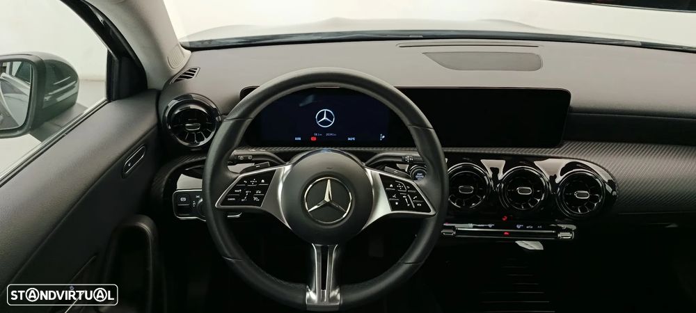 Mercedes-Benz A 200 Standard - 19