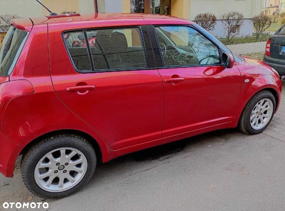 Suzuki Swift - 3