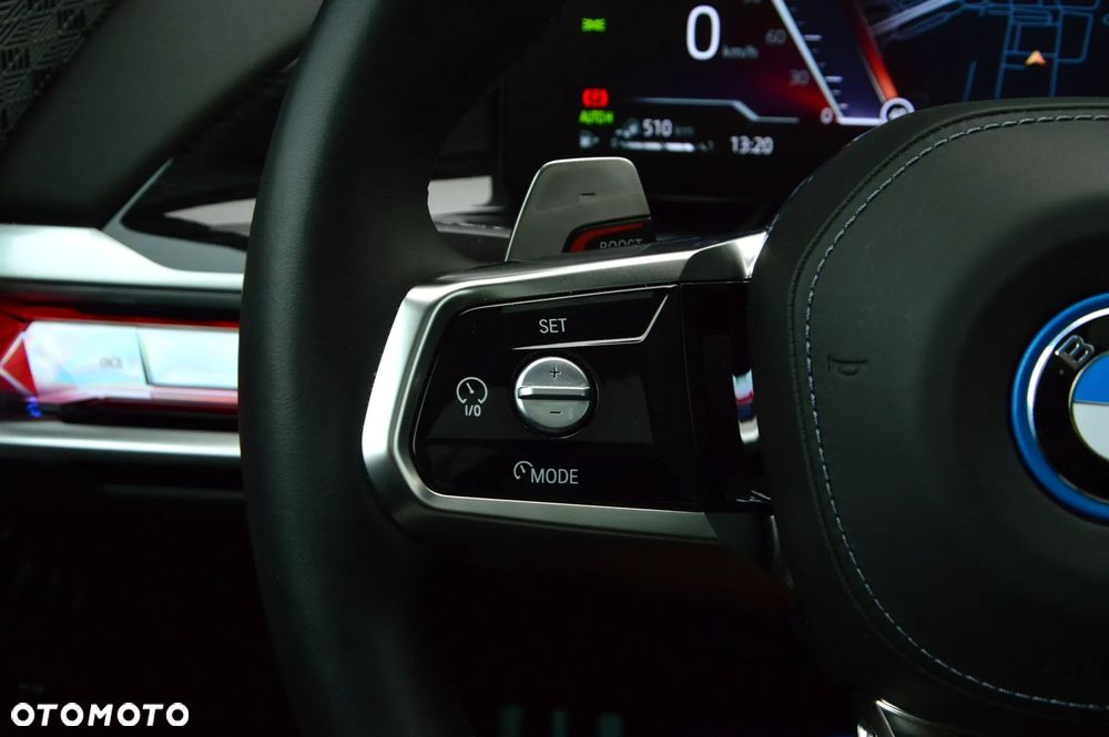 BMW Seria 7 750e PHEV xDrive M Sport sport - 27