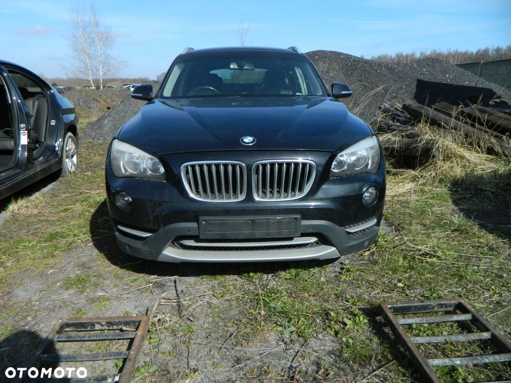 BMW X1 E84 LCI 2013 Black Sapphire Metallic 475 NA CZĘŚCI