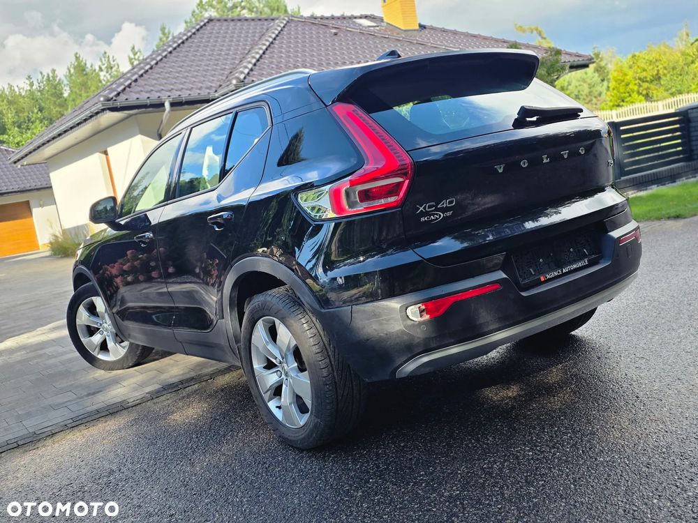 Volvo XC 40 T3 Geartronic Momentum - 12