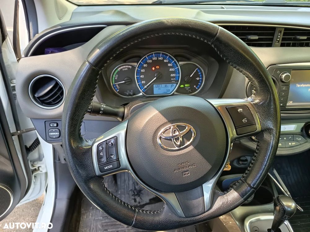Toyota Yaris ver-1-5-l-vvt--ie-multidrive-s-active - 6