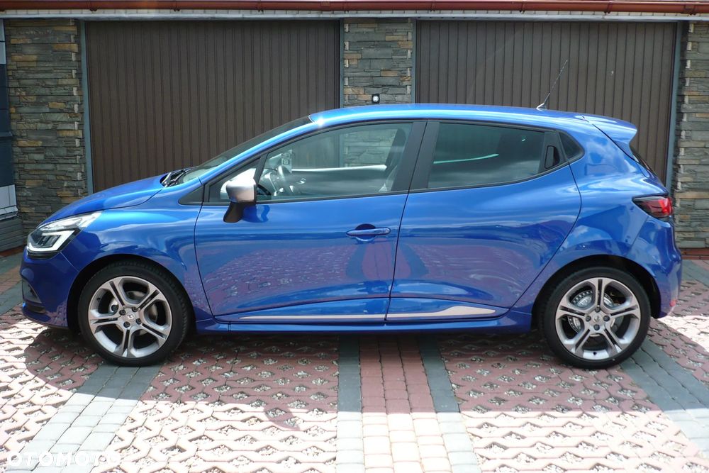 Renault Clio - 5