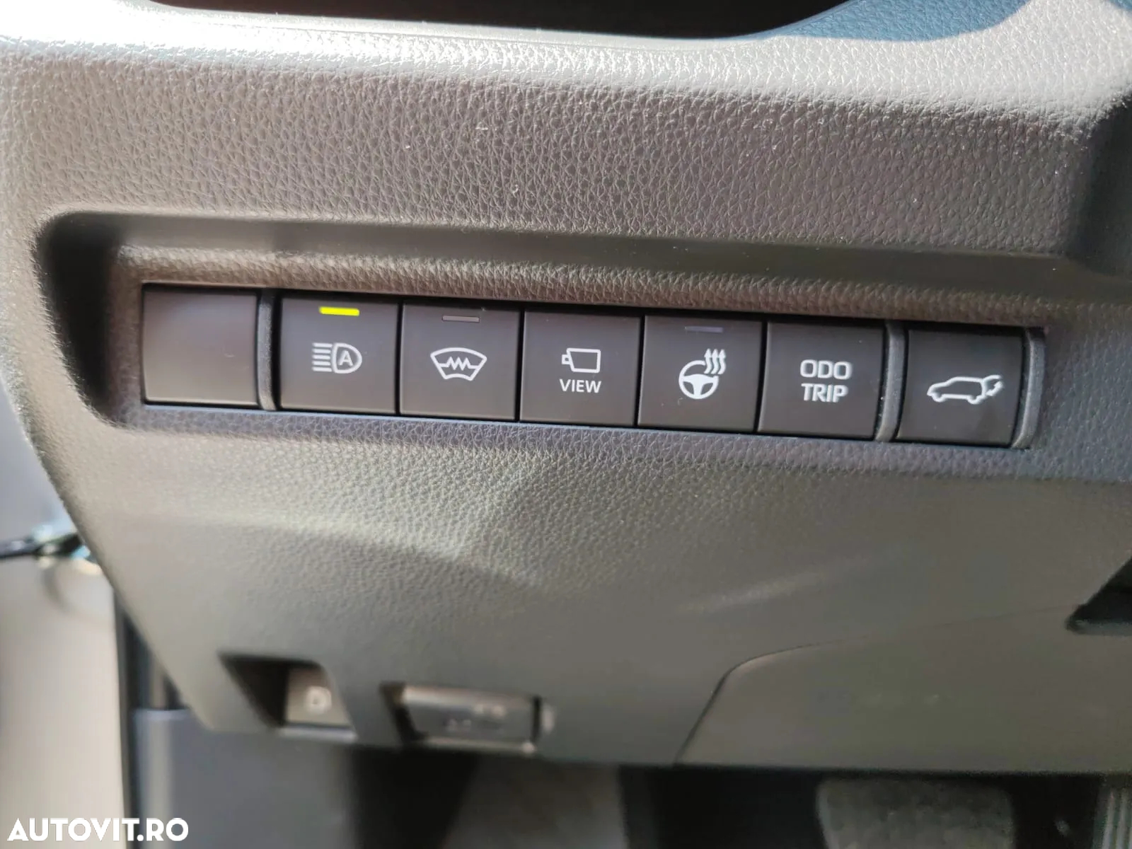 Toyota RAV4 2.5 Hybrid VVT-iE 4x4 Luxury - 12