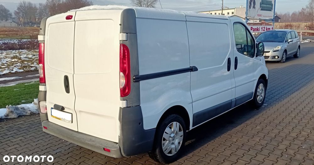 Renault Trafic - 13