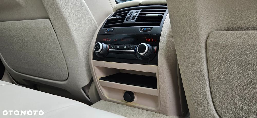 BMW Seria 5 530d Touring Modern Line - 17