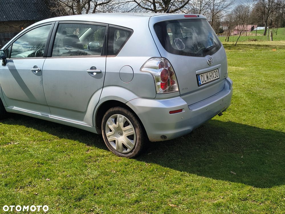 Toyota Corolla Verso 1.8 Sol 7os - 3