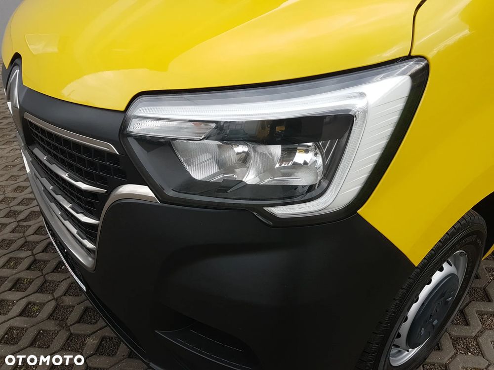 Renault MASTER KONTENER 8EP 4,22x2,24x2,24 KLIMA KRAJOWY MANUAL  6-BIEGÓW DMC 3500 KG - 32