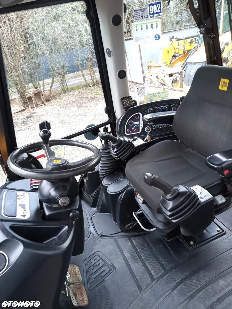JCB 3CX CONTRACTOR JOYSTICK 110KM/3780mtg/R.2018 - 11
