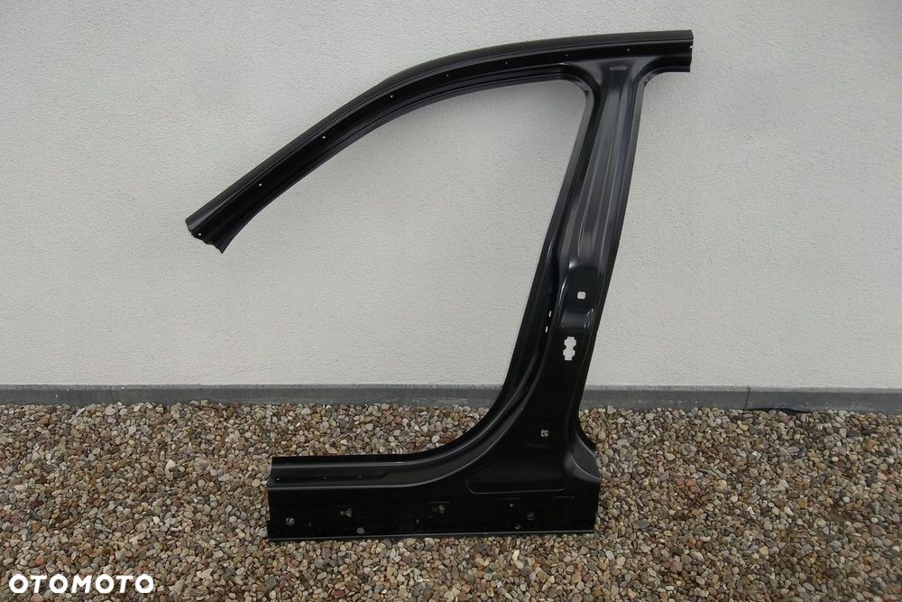 Próg słupek poszycie lewe BMW F30 F31 rok 11-18 - 1