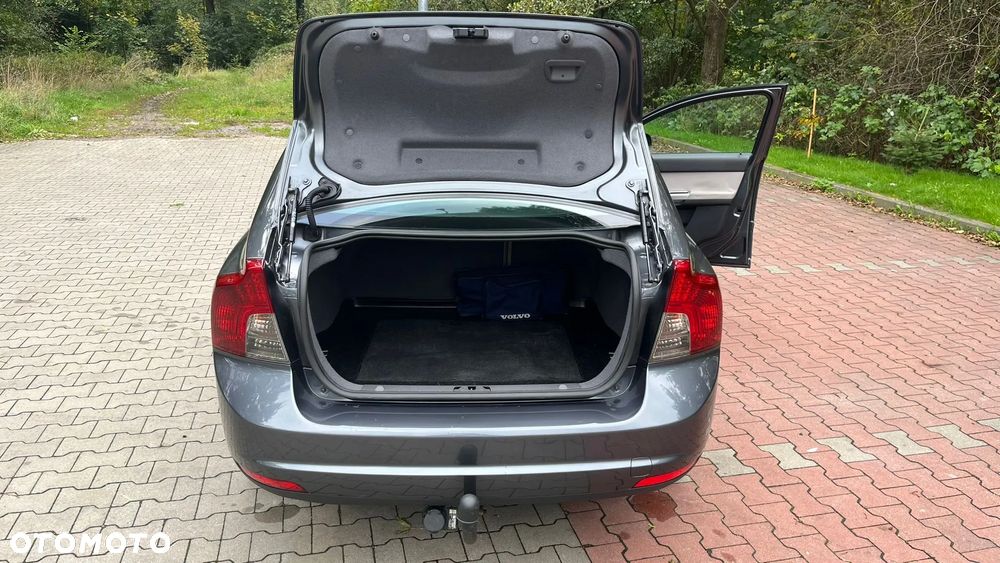 Volvo S40 2.0D Kinetic - 28