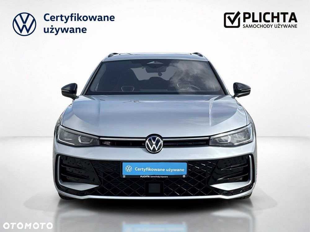 Volkswagen Passat Variant 2.0 TDI SCR R-Line Plus DSG - 9