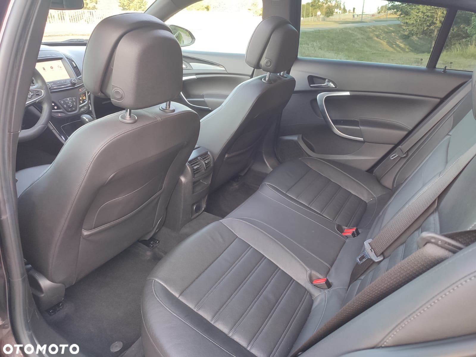 Opel Insignia 2.0 Bi TurboCDTI Sports Tourer Edition - 13
