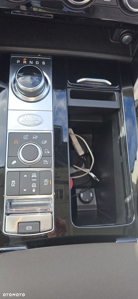 Land Rover Discovery 2.0 SD4 HSE - 28
