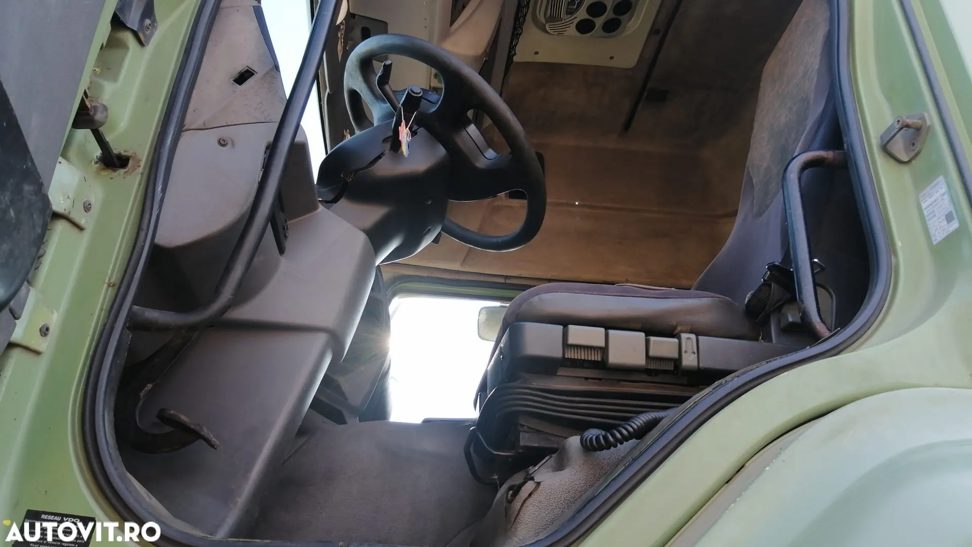 Renault Premium 420DCI Standard Tractor,ManualZF - 13