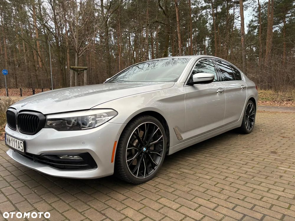 BMW Seria 5 530i Sport Line