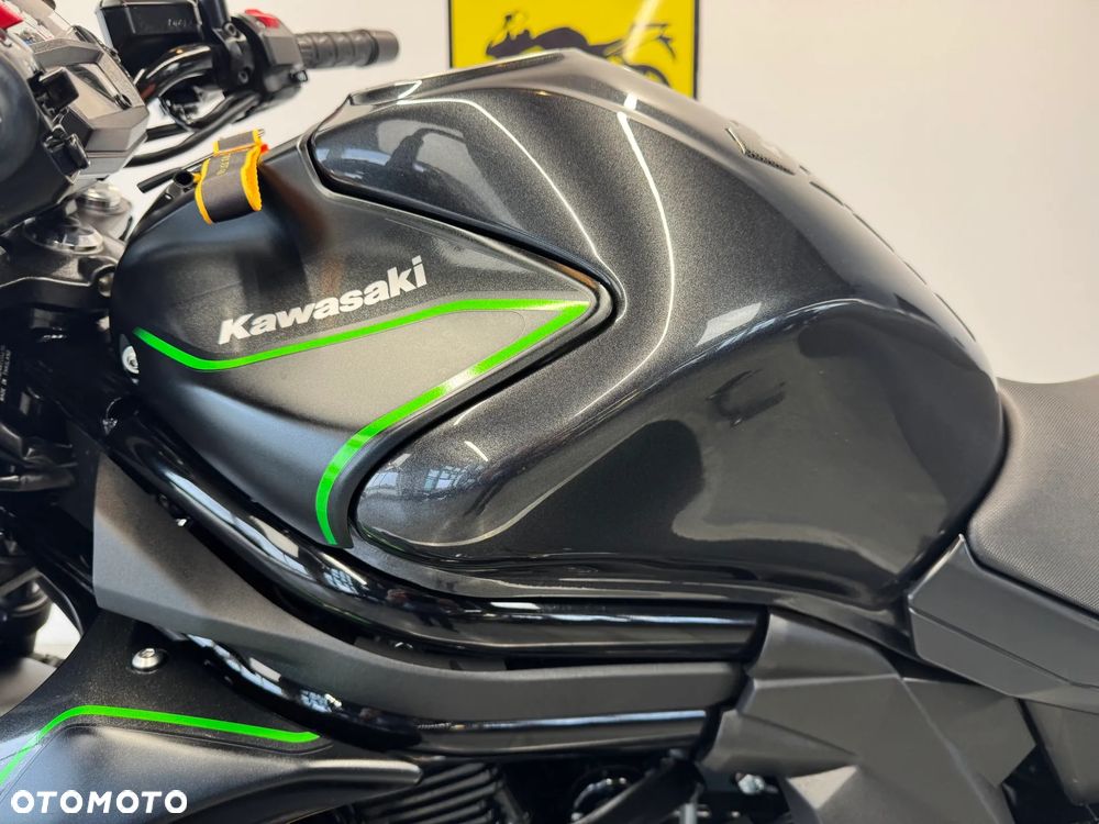 Kawasaki ER - 21