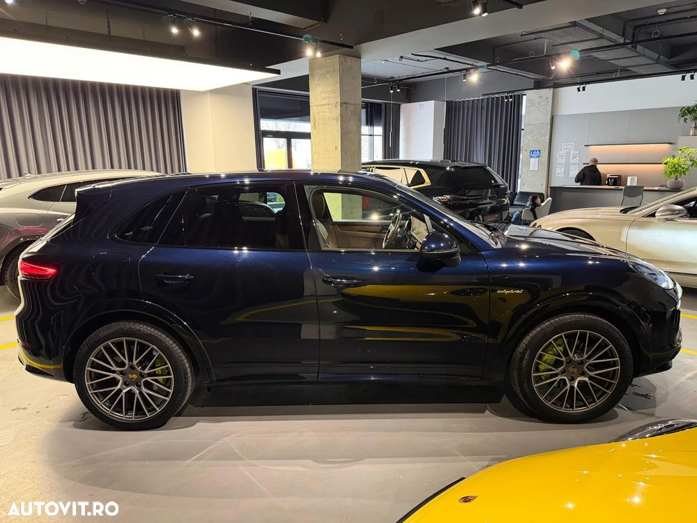 Porsche Cayenne E-Hybrid Tiptronic S Platinum Edition - 4