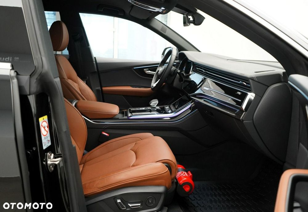 Audi Q8 - 25