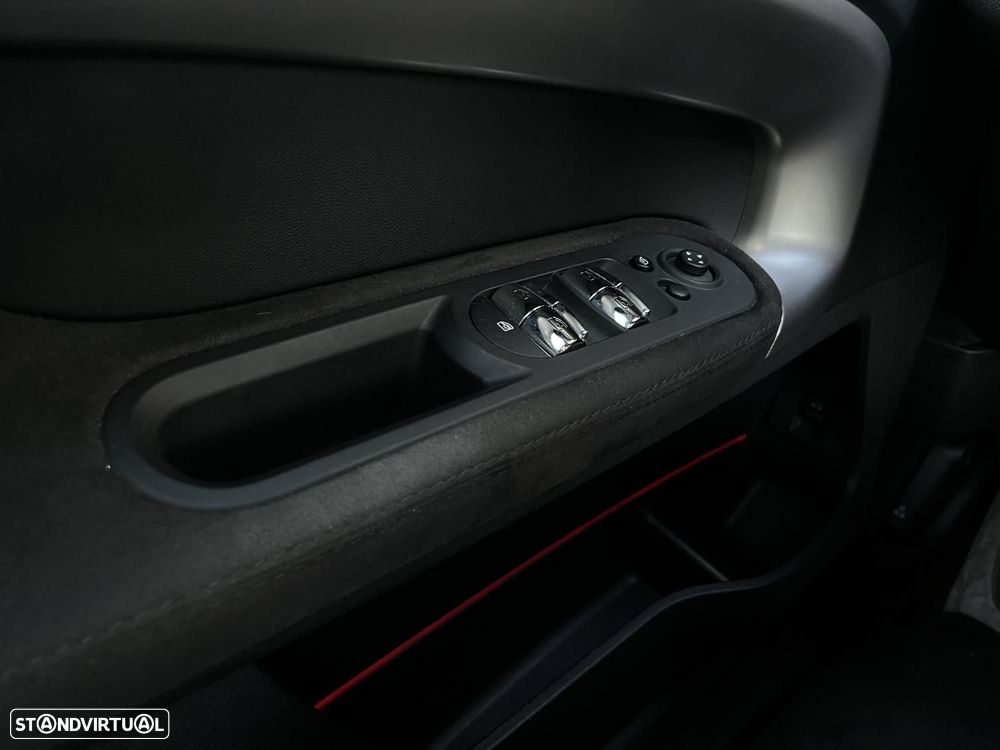 MINI Countryman Cooper SD Northwood Edition Auto Desportiva - 34