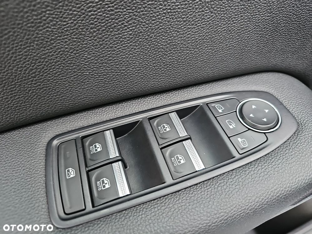 Renault Captur 1.3 TCe mHEV Techno EDC - 15