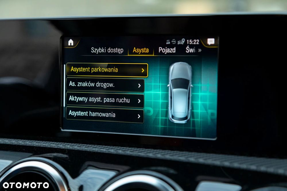 Mercedes-Benz Klasa A 180 d AMG Line 8G-DCT - 11