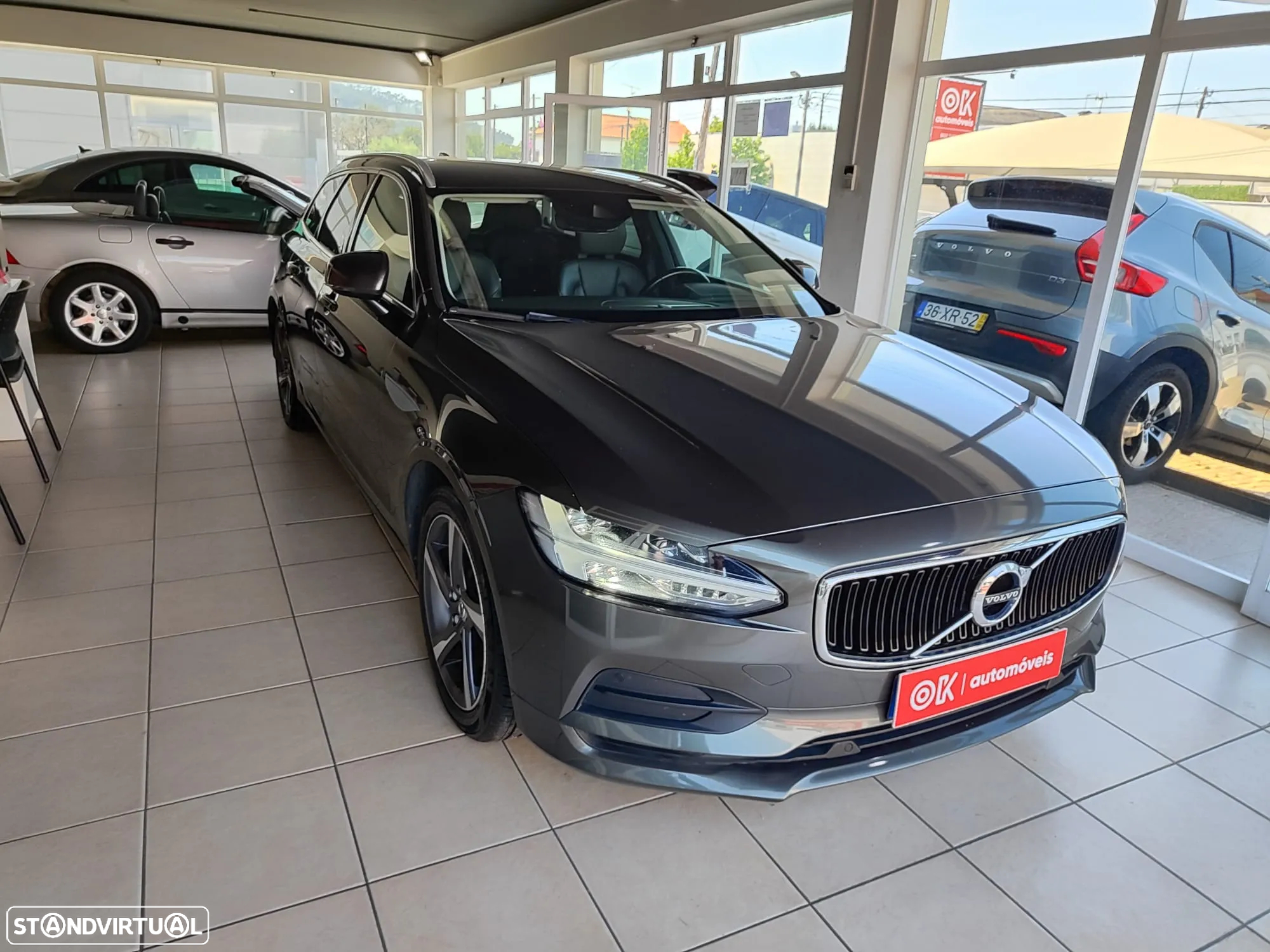 Volvo V90 2.0 D4 Momentum Geartronic - 2