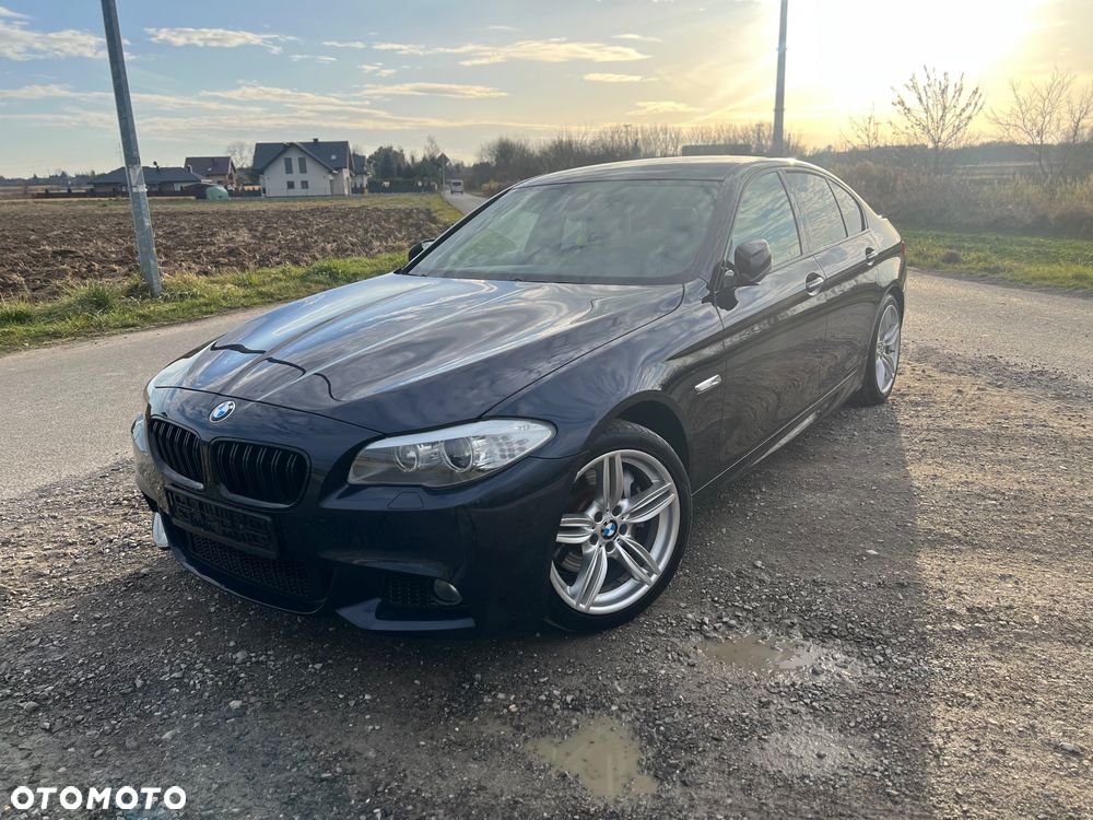 BMW Seria 5 528i xDrive Sport-Aut - 26