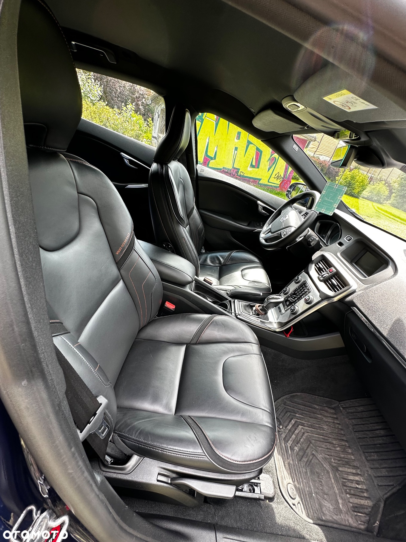 Volvo V40 Cross Country - 6