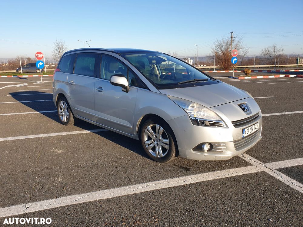 Peugeot 5008 1.6 HDI Confort Pack - 1