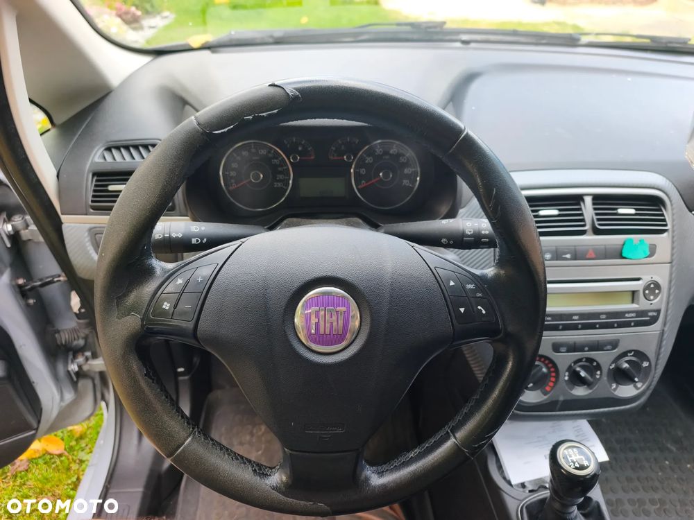 Fiat Punto 1.2 8V - 9