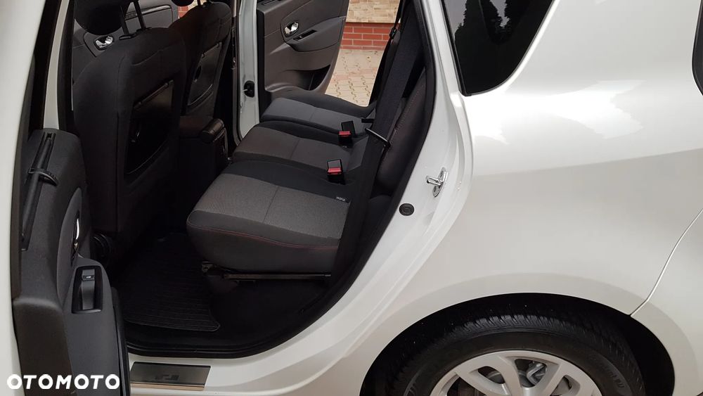 Renault Scenic 1.5 dCi Limited - 22