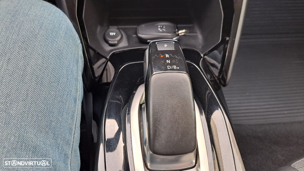 Peugeot e-208 50 kWh Allure - 44