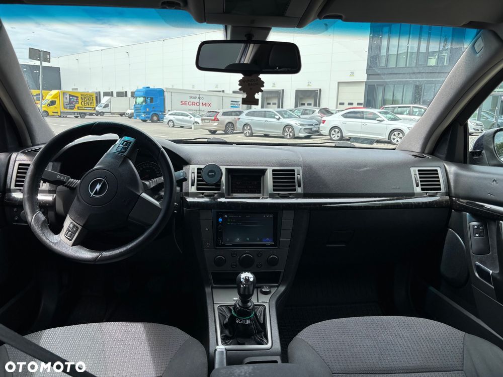 Opel Signum 2.2 - 11
