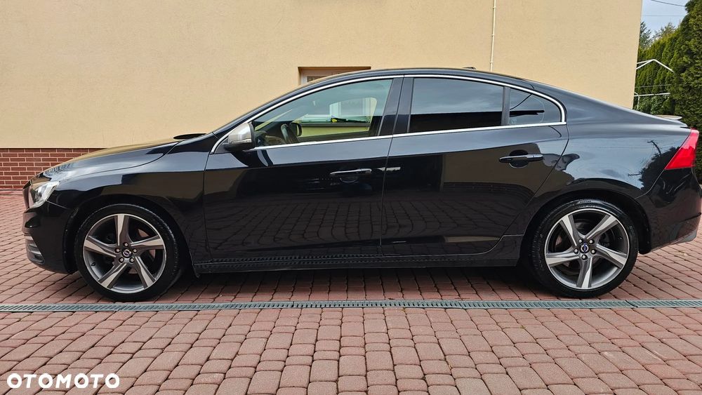 Volvo S60 T3 R-Design Summum - 3