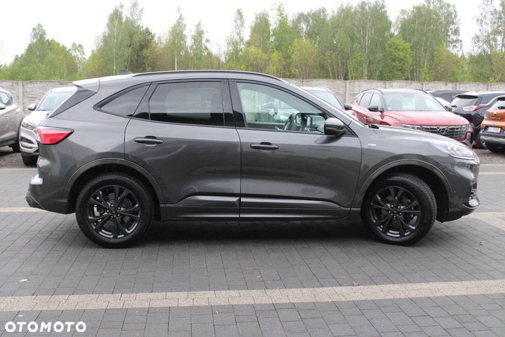 Ford Kuga - 10