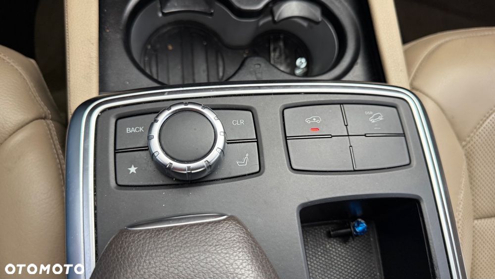 Mercedes-Benz GL 500 4-Matic - 13