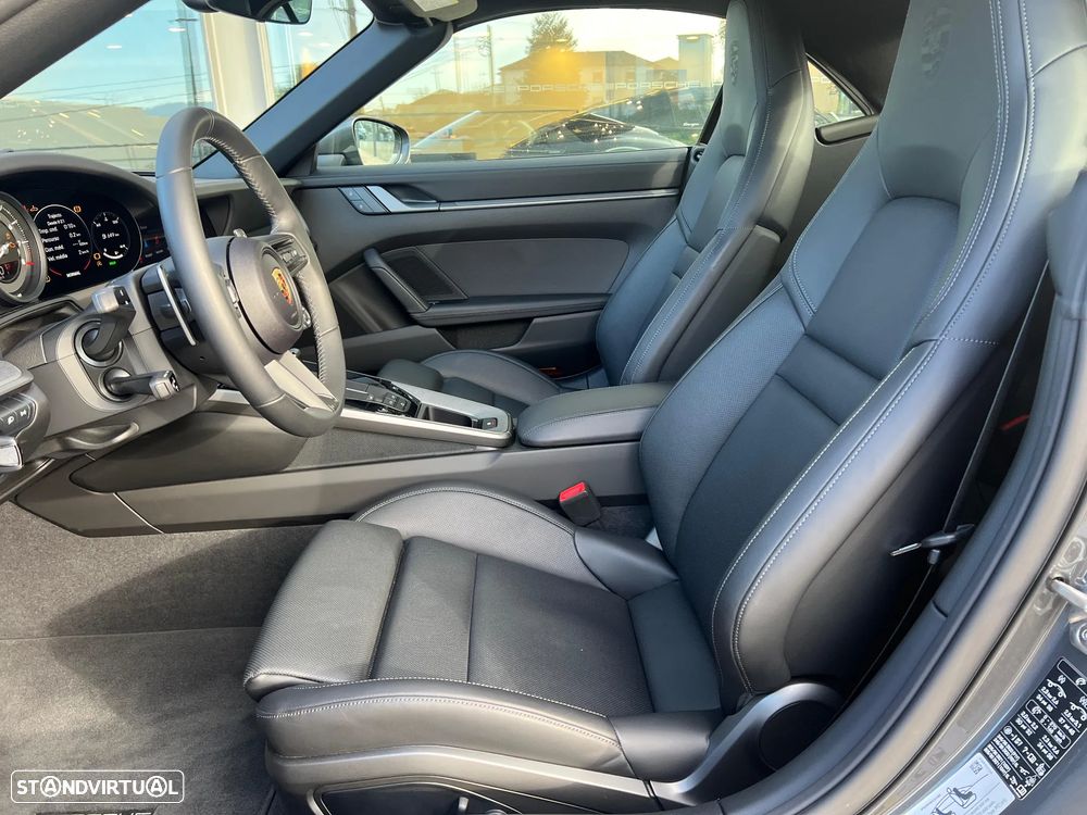 Porsche 911 (992) Carrera Cabriolet PDK - 23