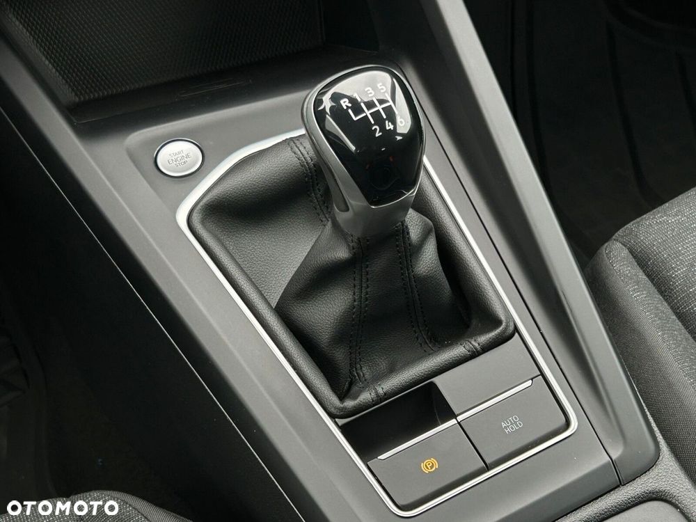 Volkswagen Golf VIII 2.0 TDI Life - 23
