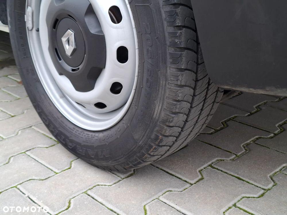 Renault Trafic 2017 LONG 1.6DCI 125KM KLIMA 3OSOBOWY - 29