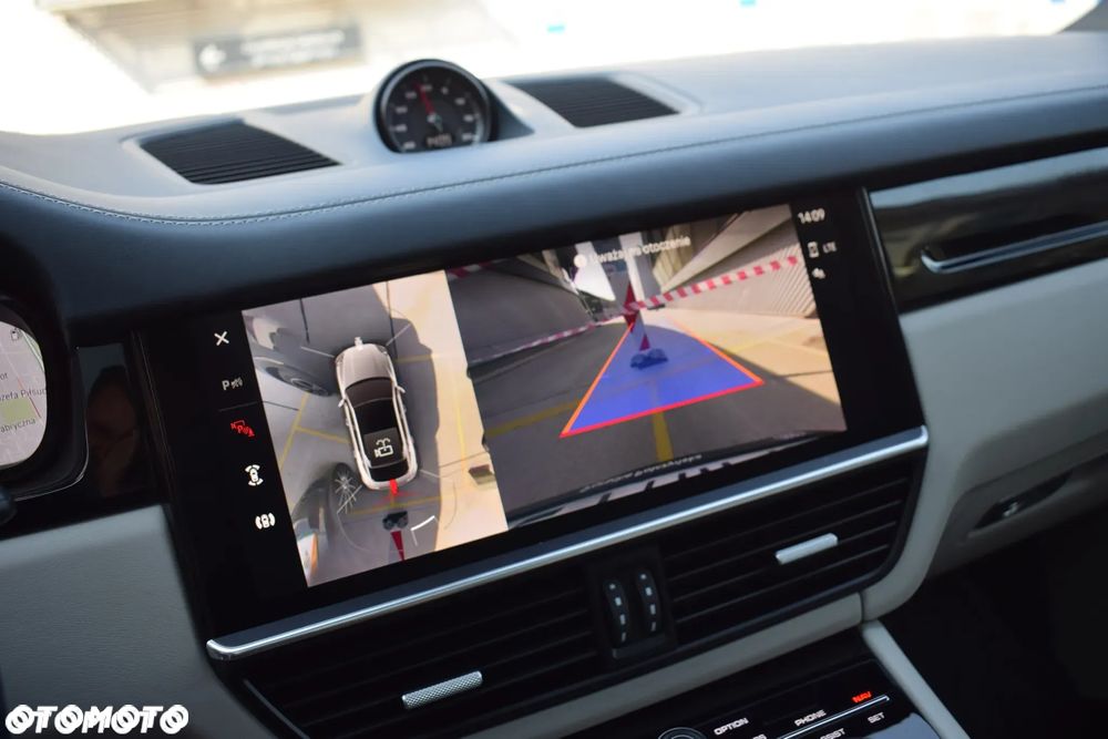 Porsche Cayenne Coupe - 12