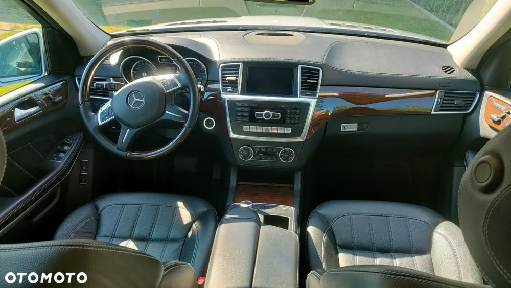 Mercedes-Benz GL 350 BlueTEC 4-Matic - 20