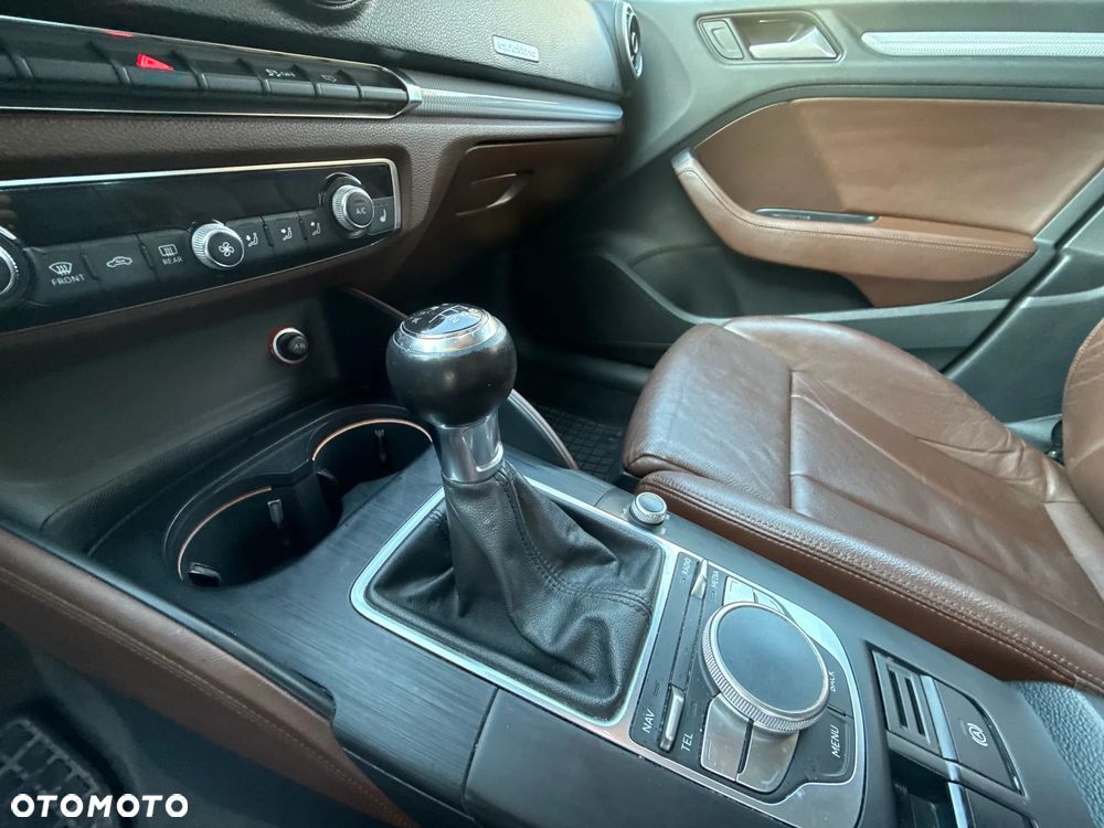 Audi A3 Sportback 2.0 TDI quattro Ambition - 17