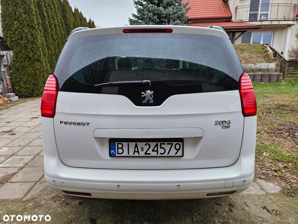 Peugeot 5008 - 5