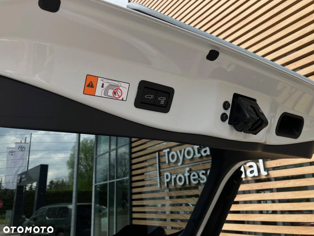 Toyota C-HR 2.0 PHEV Dynamic Force Executive - 10