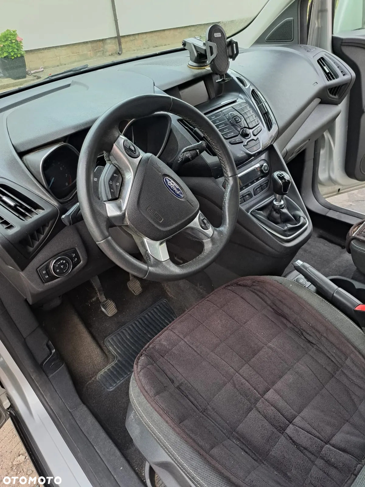 Ford Tourneo Connect - 6